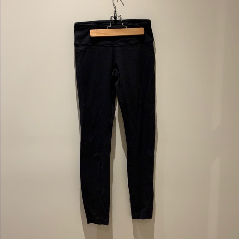 Lululemon black ankle leggings